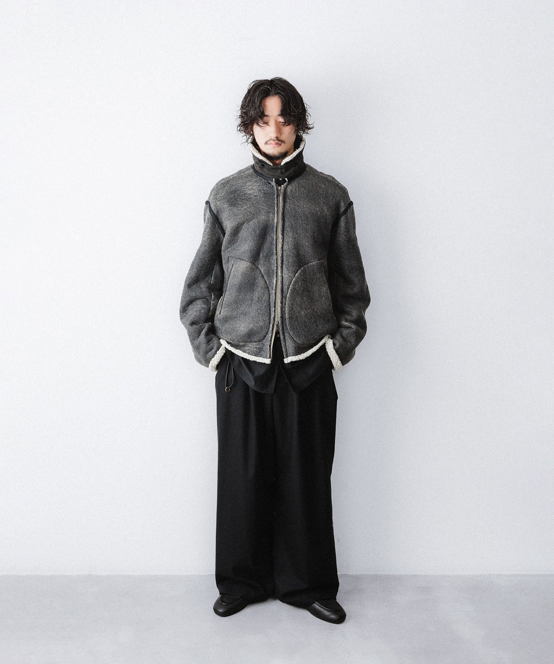 【ANTHEM A】CRACK WOOL BOA BOMBER JACKET - CARBON