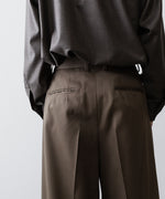 画像をギャラリービューアに読み込む, ssstein(シュタイン)のLONG WIDE TROUSERS (2/90 WOOL GABARDINE) - DARK BEIGEの公式通販サイトsession福岡セレクトショップ
