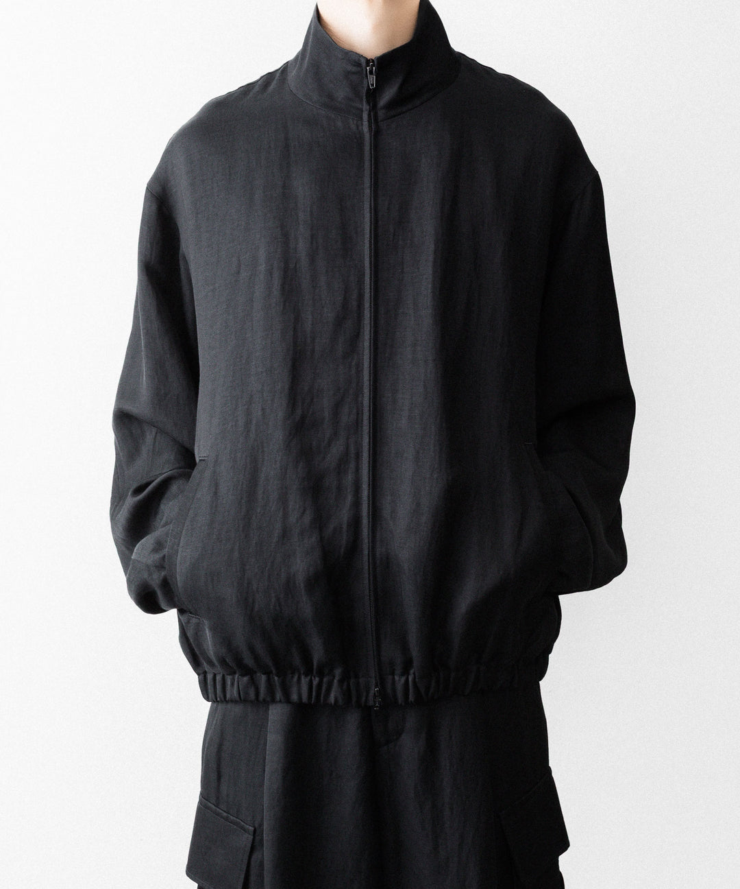 ssstein(シュタイン)のVIS/LI BRIGHT TWILL SHIRRED LIGHT ZIP JACKET - BLACKの公式通販サイトsession福岡セレクトショップ