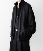 画像をギャラリービューアに読み込む, ssstein(シュタイン)のVIS/LI BRIGHT TWILL SHIRRED LIGHT ZIP JACKET - BLACKの公式通販サイトsession福岡セレクトショップ
