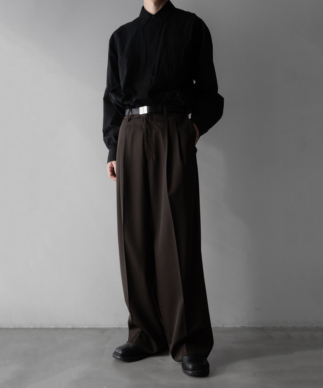 stein(シュタイン)の24SSコレクションLEATHER BELT ( PLAIN BUCKLE )のBLACK公式通販サイトsession福岡セレクトショップ