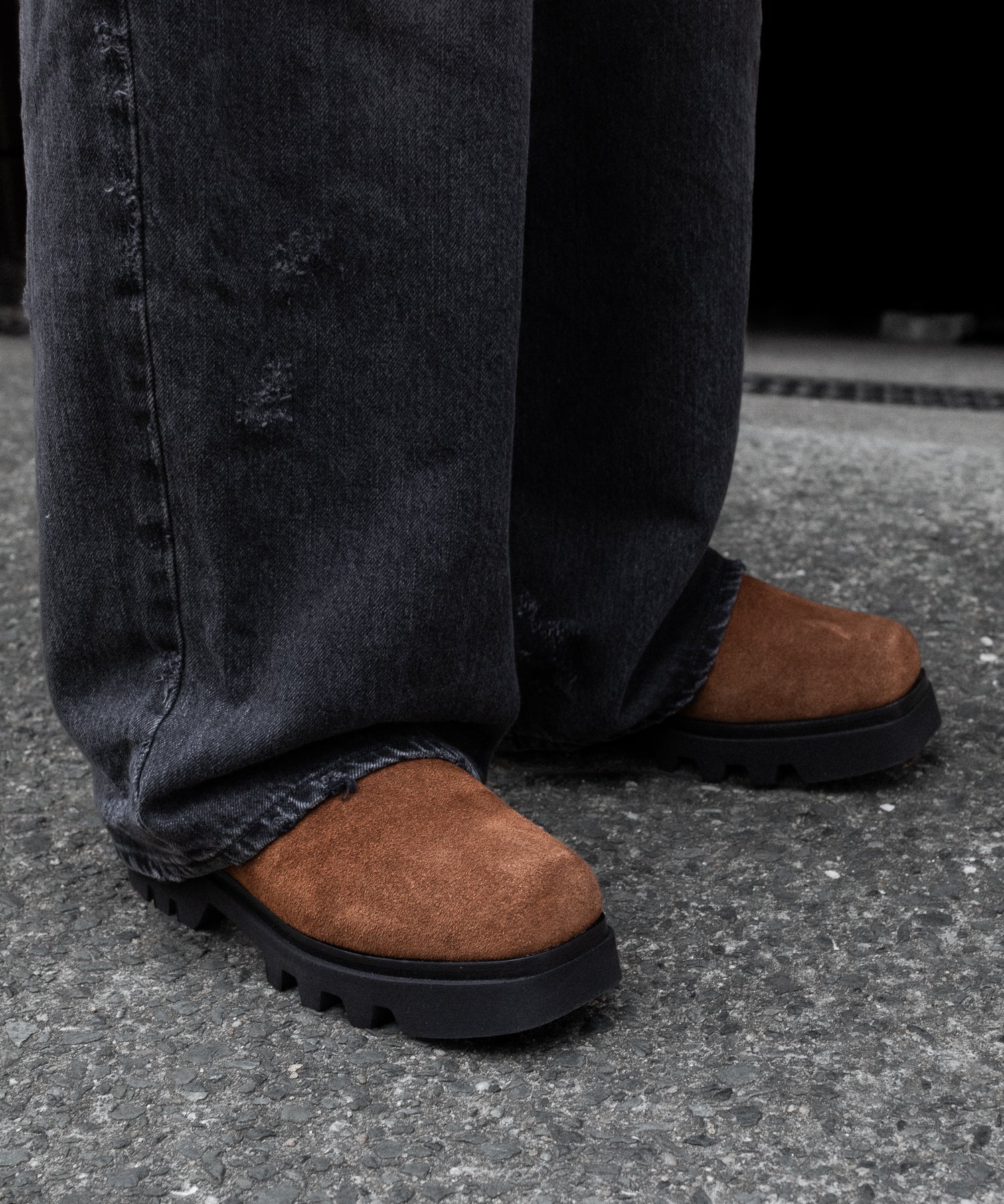 【 SINE & COSINE 】HANNES / MULE VIBRAM TWEETY - SUEDE COGNAC BROWN