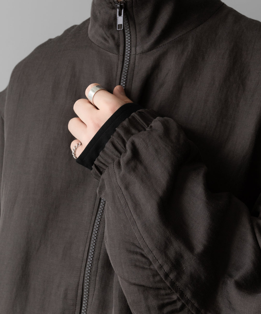 ssstein(シュタイン)のVIS/LI TWILL SHIRRED LIGHT ZIP JACKET - KHAKIの公式通販サイトsession福岡セレクトショップ
