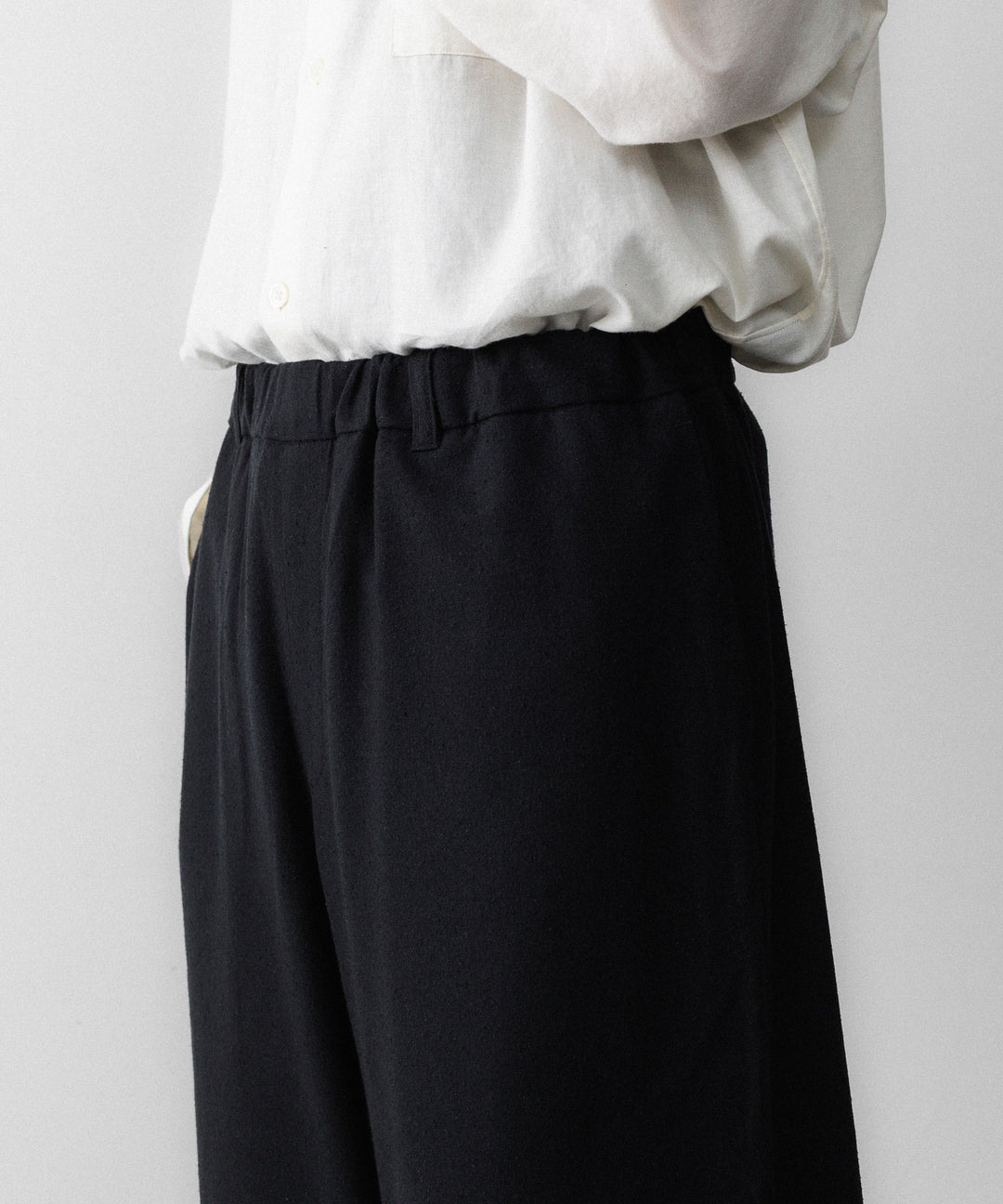 INTÉRIM インテリムのSILK NOIL WIDE DRESS EASY PANTSのBLACK 公式通販サイトsession福岡セレクトショップ