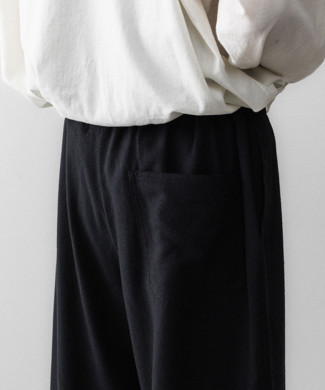INTÉRIM インテリムのSILK NOIL WIDE DRESS EASY PANTSのBLACK 公式通販サイトsession福岡セレクトショップ
