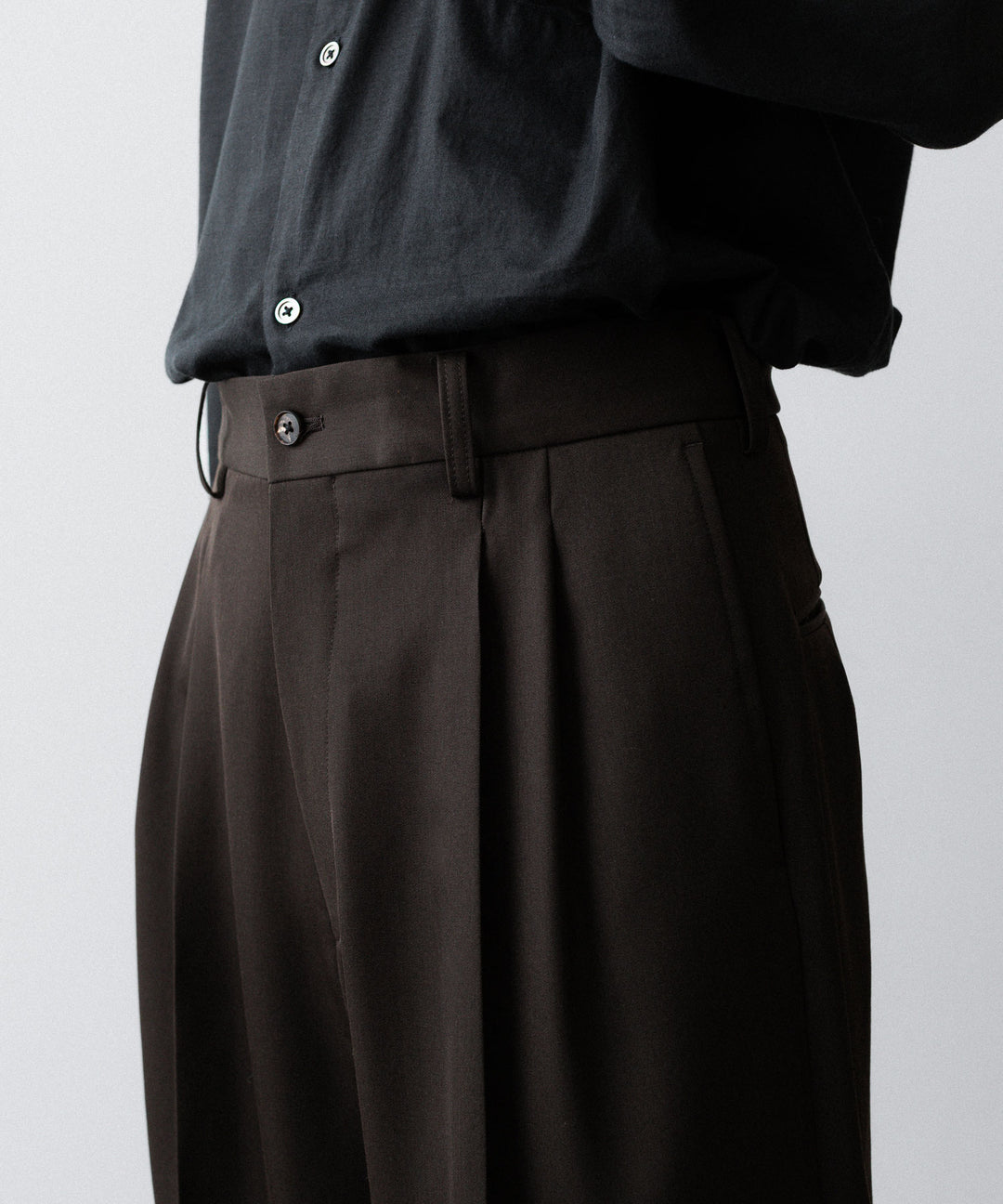ssstein(シュタイン)のLONG WIDE TROUSERS (2/90 WOOL GABARDINE) - DARK BROWNの公式通販サイトsession福岡セレクトショップ
