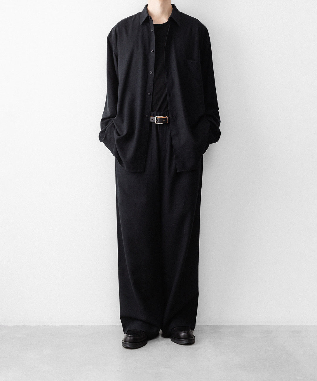 INTÉRIM インテリムのSILK NOIL WIDE DRESS EASY PANTSのBLACK 公式通販サイトsession福岡セレクトショップ