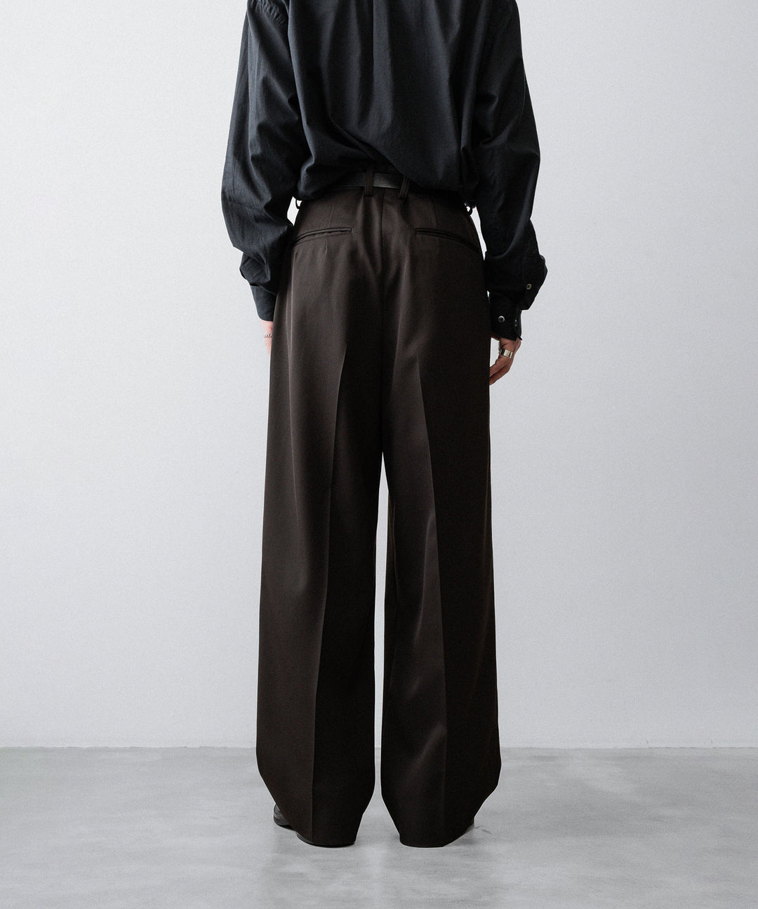 ssstein(シュタイン)のLONG WIDE TROUSERS (2/90 WOOL GABARDINE) - DARK BROWNの公式通販サイトsession福岡セレクトショップ