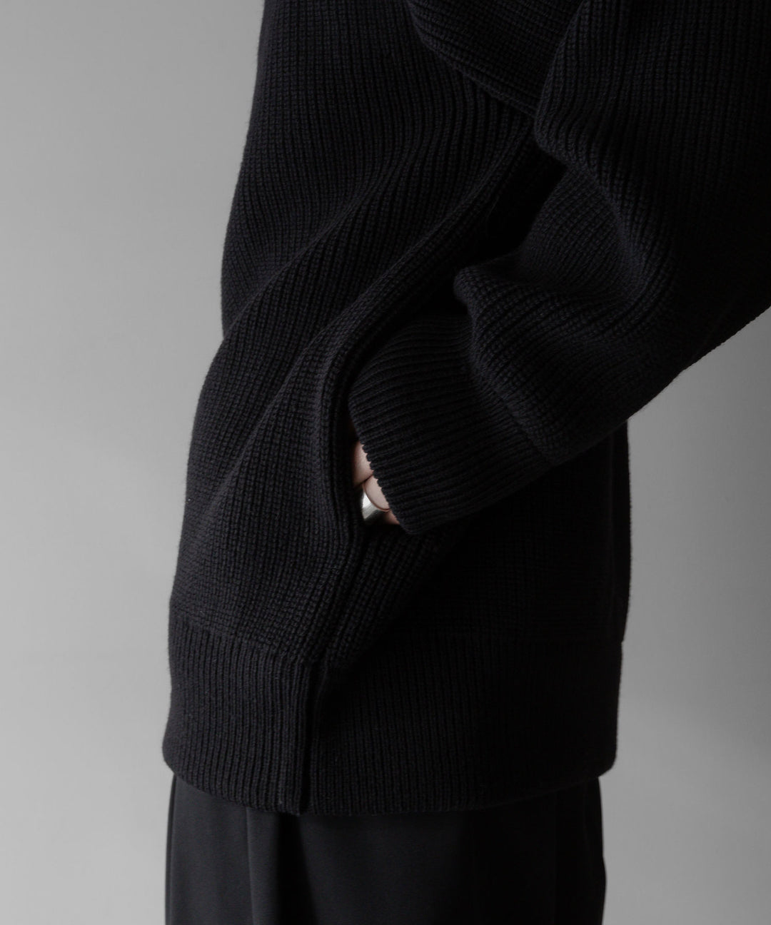 stein(シュタイン)の24SSコレクションOVERSIZED DRIVERS KNIT ZIP JACKETのBLACK sessionセッション福岡セレクトショップ 公式通販サイト