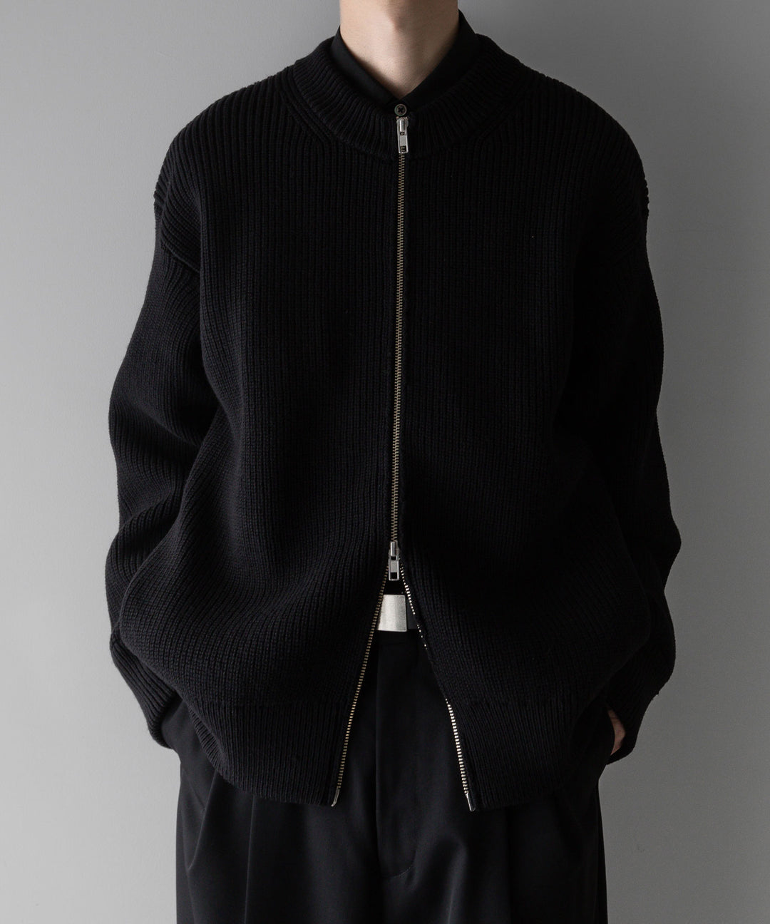 stein(シュタイン)の24SSコレクションOVERSIZED DRIVERS KNIT ZIP JACKETのBLACK sessionセッション福岡セレクトショップ 公式通販サイト
