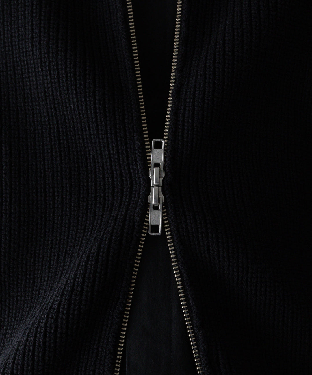 stein(シュタイン)の24SSコレクションOVERSIZED DRIVERS KNIT ZIP JACKETのBLACK sessionセッション福岡セレクトショップ 公式通販サイト