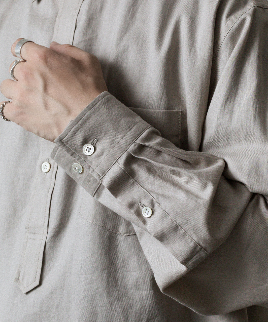 ssstein(シュタイン)のCOTTON/SILK OVERSIZED PULLOVER SHIRT - GREIGEの公式通販サイトsession福岡セレクトショップ