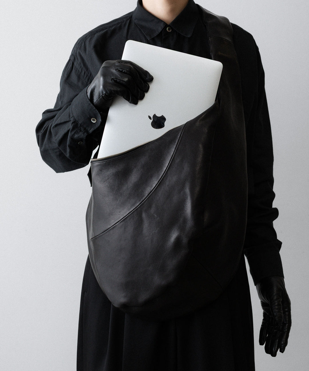 ssstein(シュタイン)のTWIST SHOULDER BAG - BLACKの公式通販サイトsession福岡セレクトショップ
