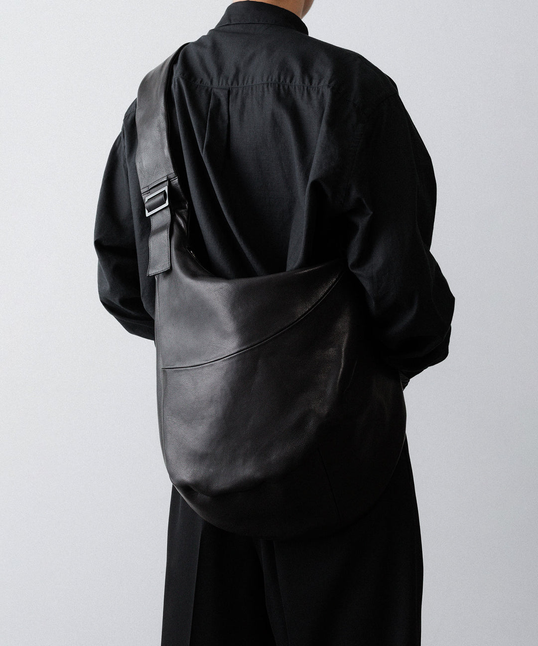 ssstein(シュタイン)のTWIST SHOULDER BAG - BLACKの公式通販サイトsession福岡セレクトショップ