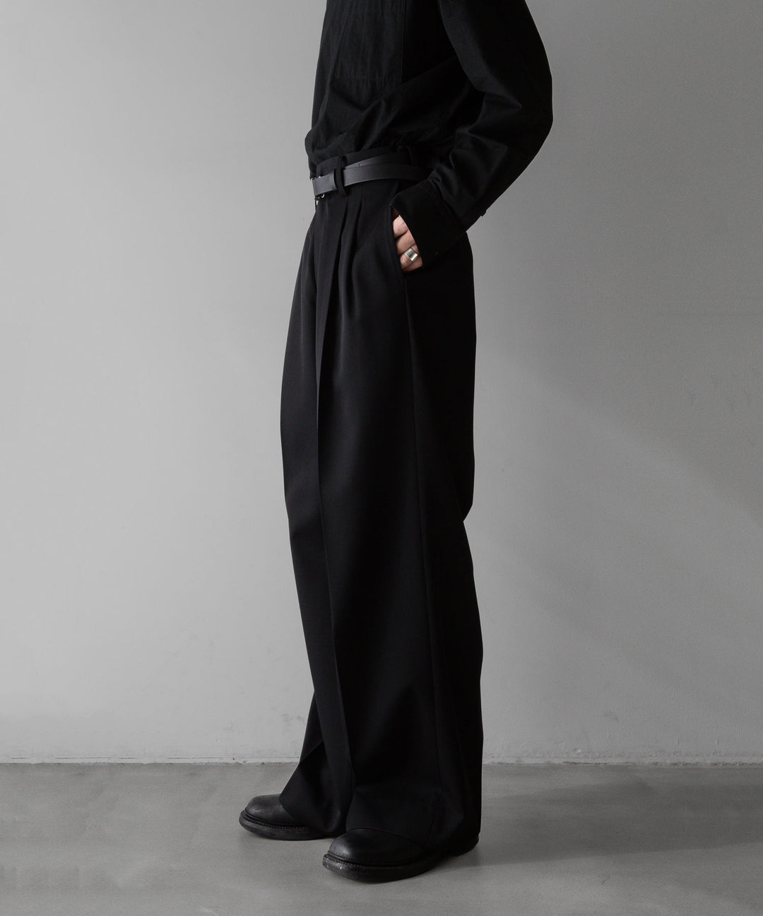 stein(シュタイン)の24SSコレクションLONG WIDE TROUSERSのBLACK sessionセッション福岡セレクトショップ 公式通販サイト