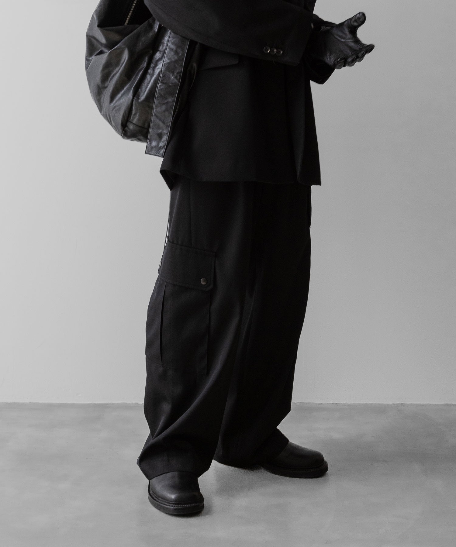 ssstein(シュタイン)のCARGO POCKET WIDE EASY TROUSERS - BLACKの公式通販サイトsession福岡セレクトショップ
