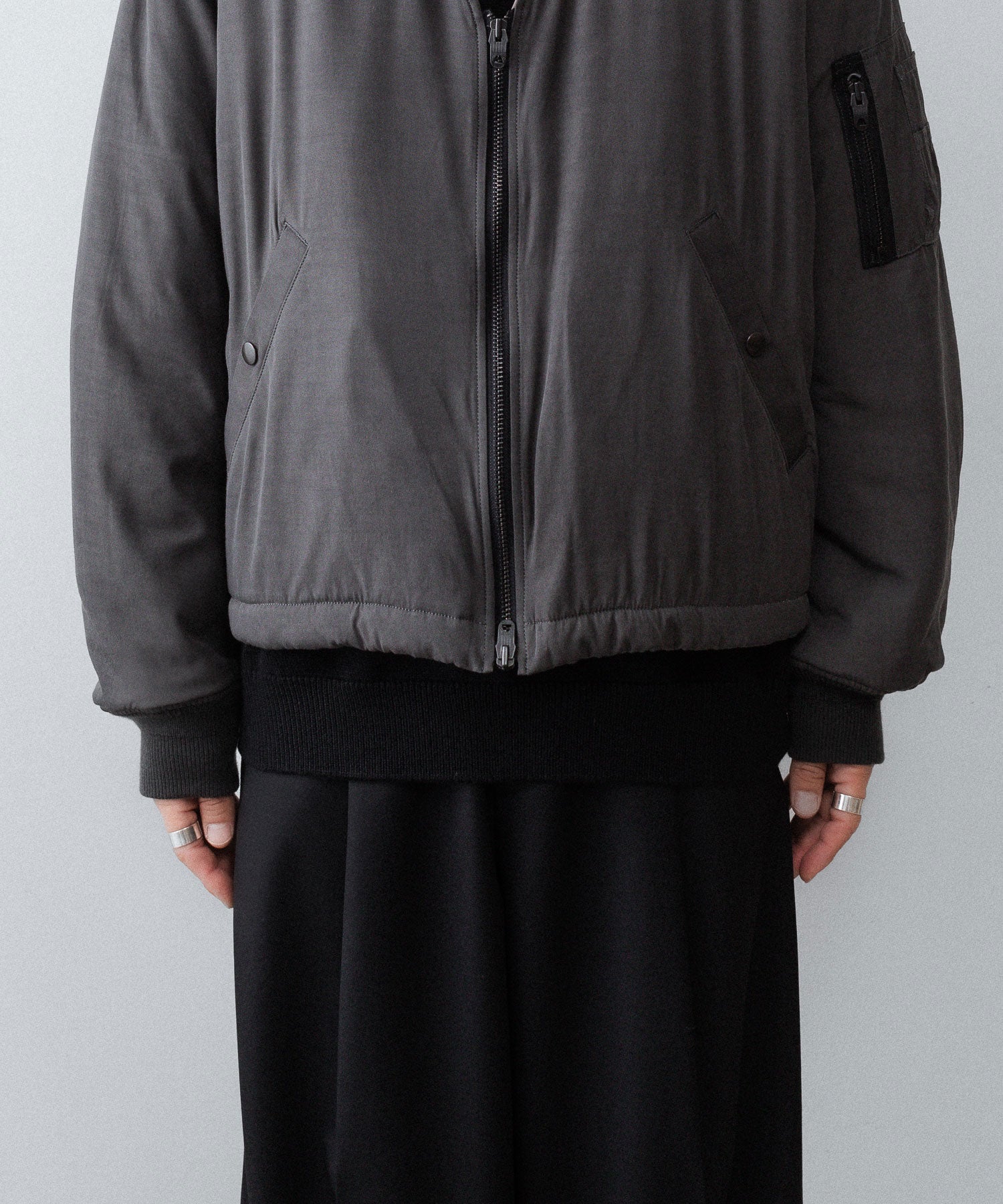 ANTHEM A-アンセムエーのPIGMENT AND DYE PUFFER MILITARY BLOUSONのDUSTY BLACK