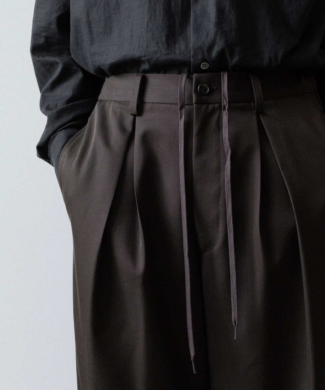ssstein(シュタイン)のEASY WIDE TROUSERS (2/90 WOOL GABARDINE) - GREY KHAKIの公式通販サイトsession福岡セレクトショップ