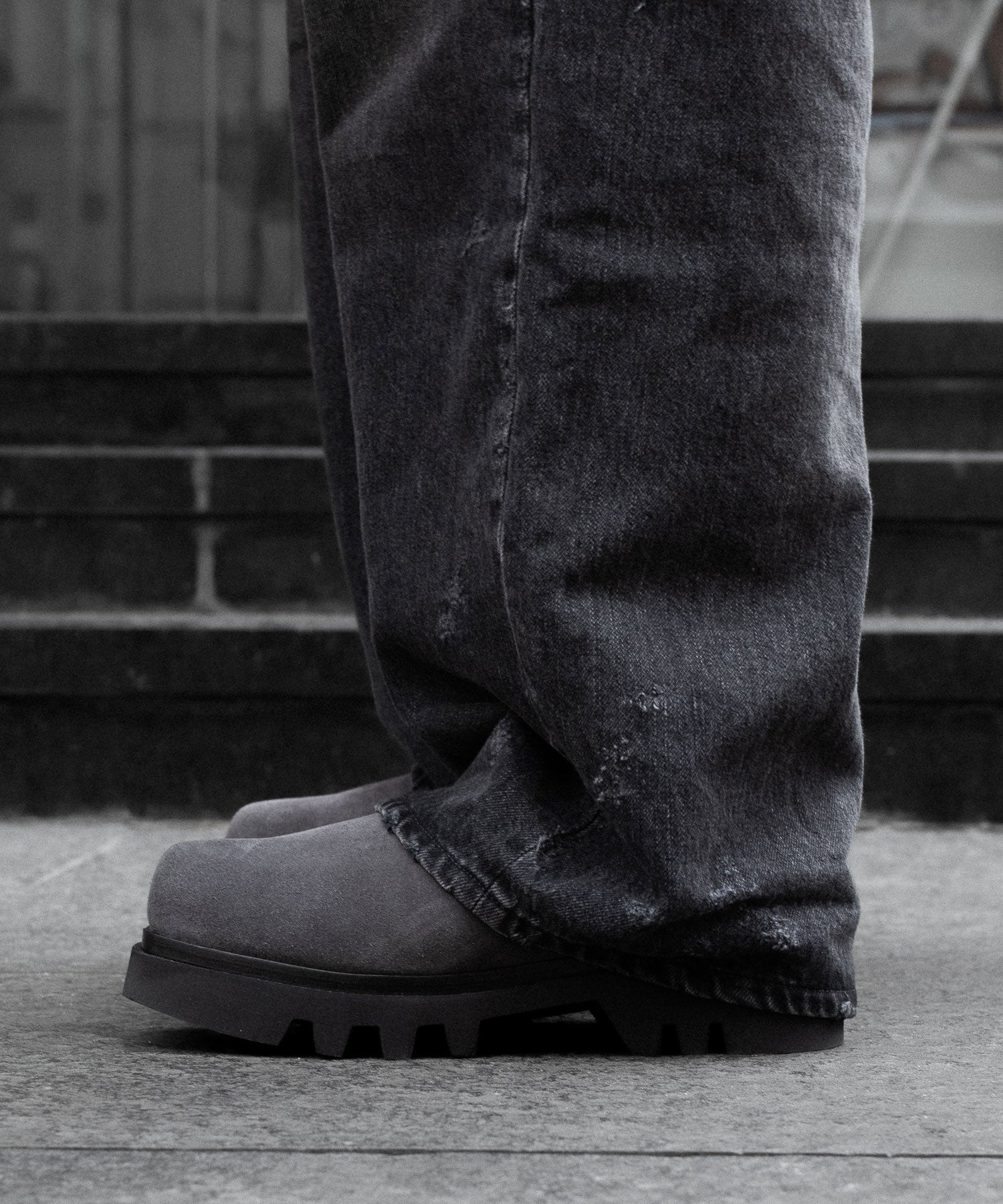【 SINE & COSINE 】HANNES / MULE VIBRAM TWEETY - SUEDE DARK GREY
