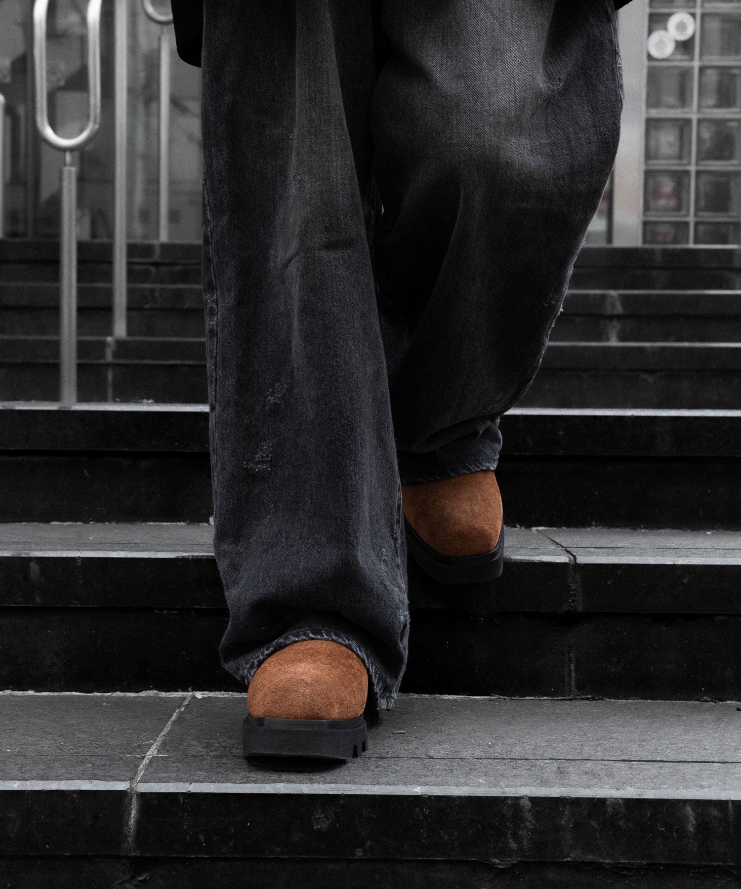 【 SINE & COSINE 】HANNES / MULE VIBRAM TWEETY - SUEDE COGNAC BROWN