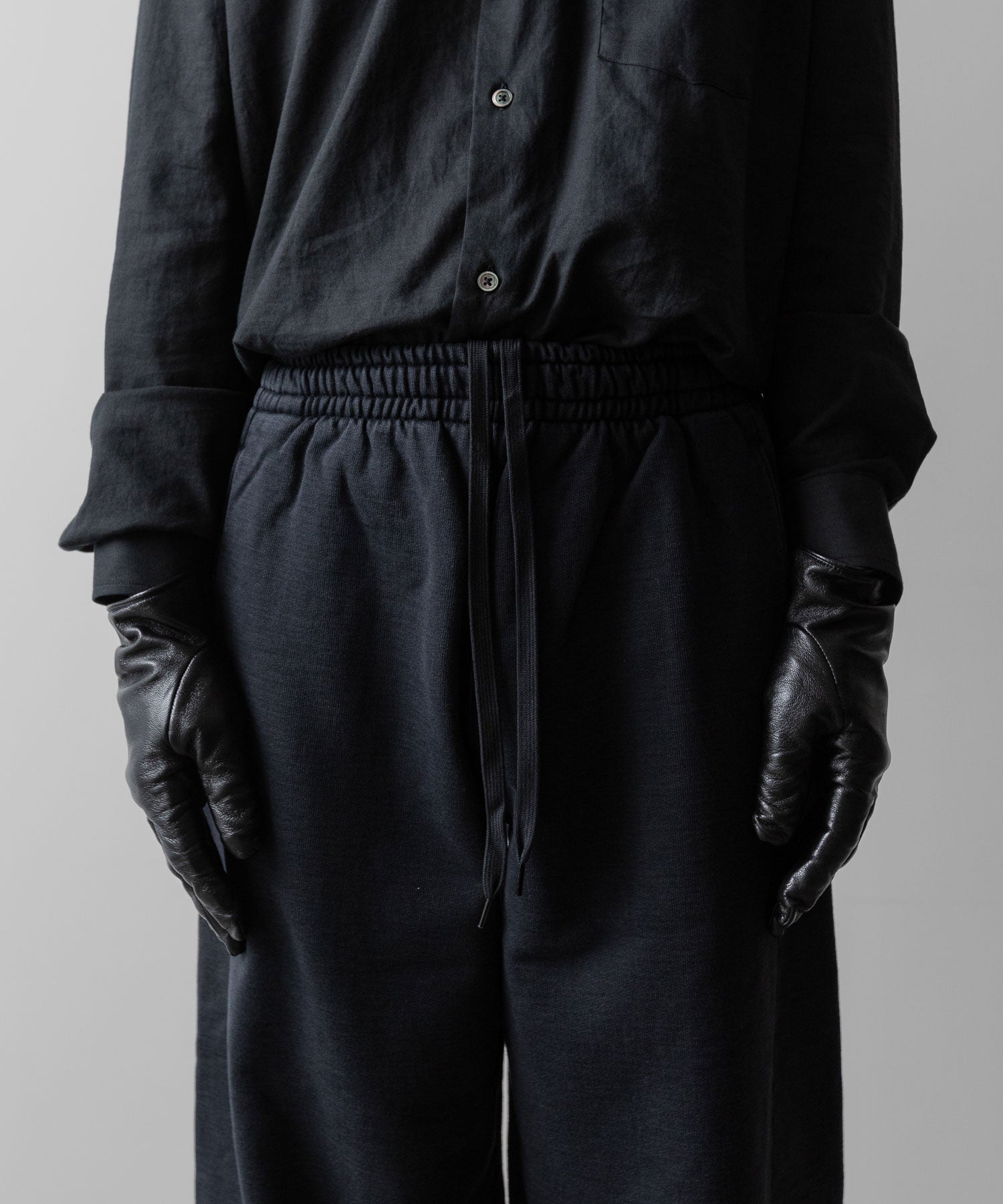 ssstein(シュタイン)のUNTWISTED YARN FADE SWEAT TWIST SEAM PANTS - DARK NAVYの公式通販サイトsession福岡セレクトショップ
