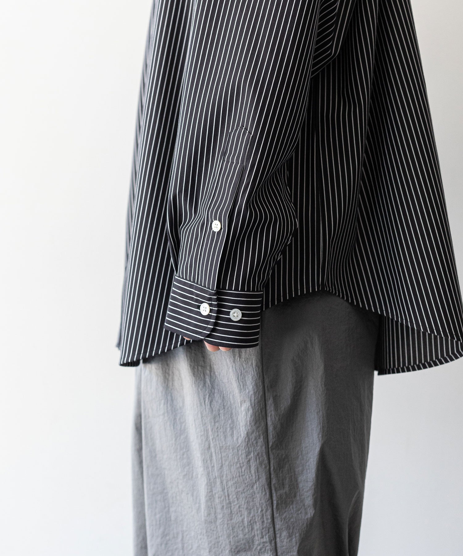 【KANEMASA PHIL.】カネマサのPENCIL STRIPE DRESS JERSEY SHIRT - BLACK SP 公式通販session福岡セレクトショップ