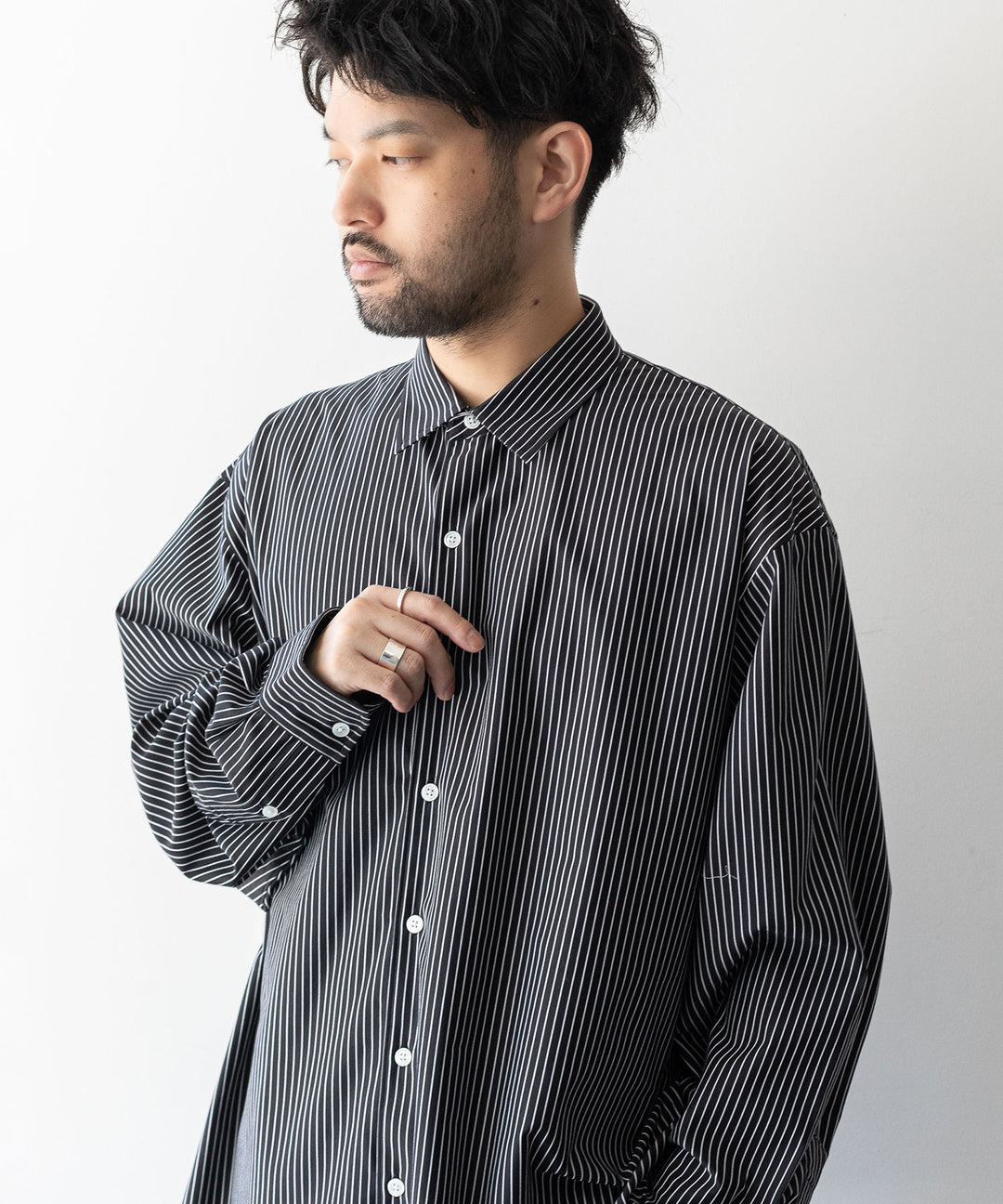 【KANEMASA PHIL.】カネマサのPENCIL STRIPE DRESS JERSEY SHIRT - BLACK SP 公式通販session福岡セレクトショップ