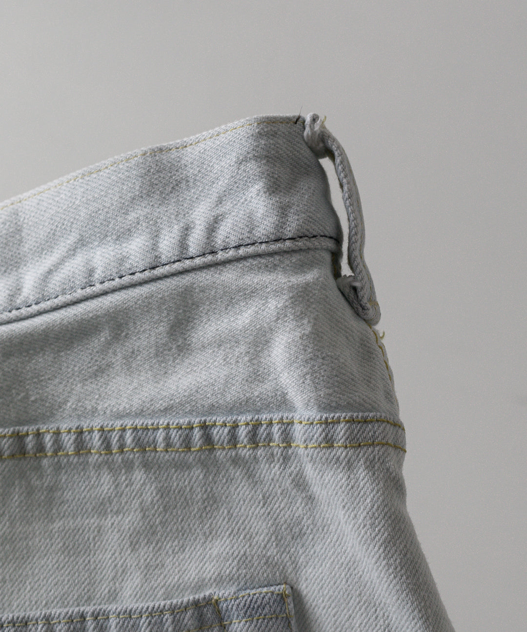【INTÉRIM】MILK PAINT WWII 1943 HEAVY KIBATA SHUTTLE DENIM JEANS - P.B.WHITE