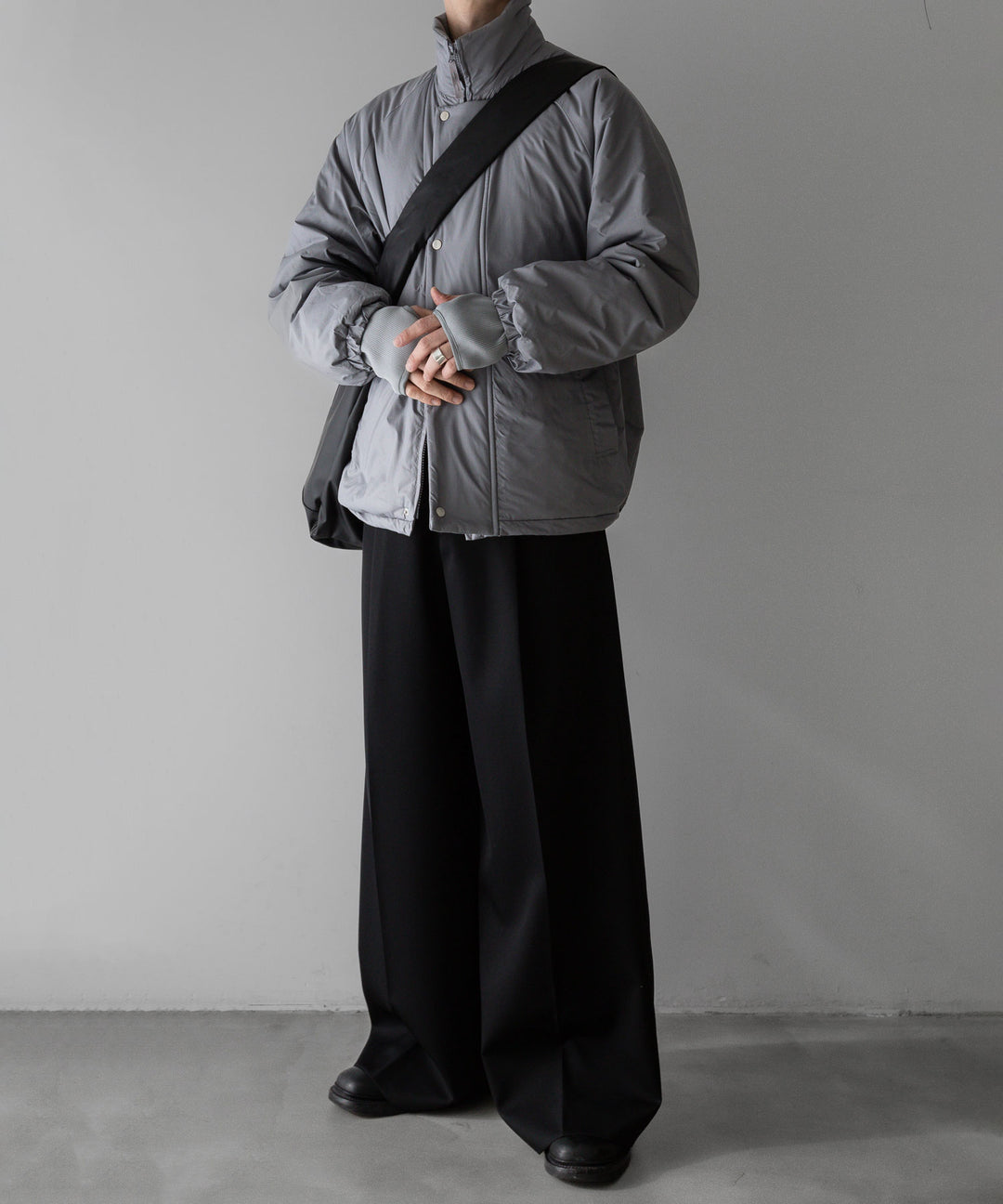 stein(シュタイン)の24SSコレクションEXTRA WIDE TROUSERS のBLACK sessionセッション福岡セレクトショップ 公式通販サイト  代替テキストを編集
