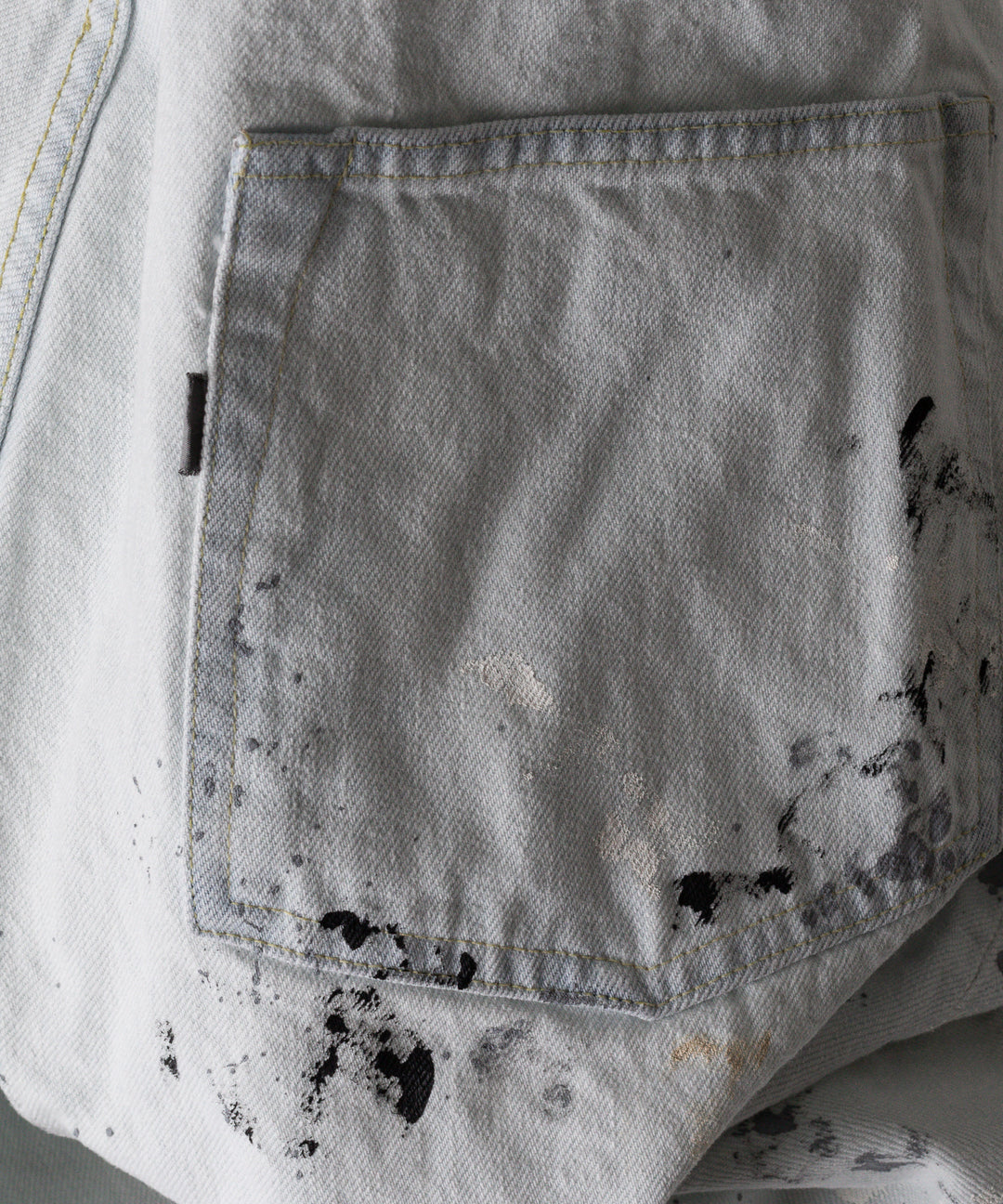 【INTÉRIM】MILK PAINT WWII 1943 HEAVY KIBATA SHUTTLE DENIM JEANS - P.B.WHITE