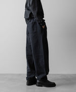 画像をギャラリービューアに読み込む, 【ssstein】UNTWISTED YARN FADE SWEAT TWIST SEAM PANTS - DARK NAVY
