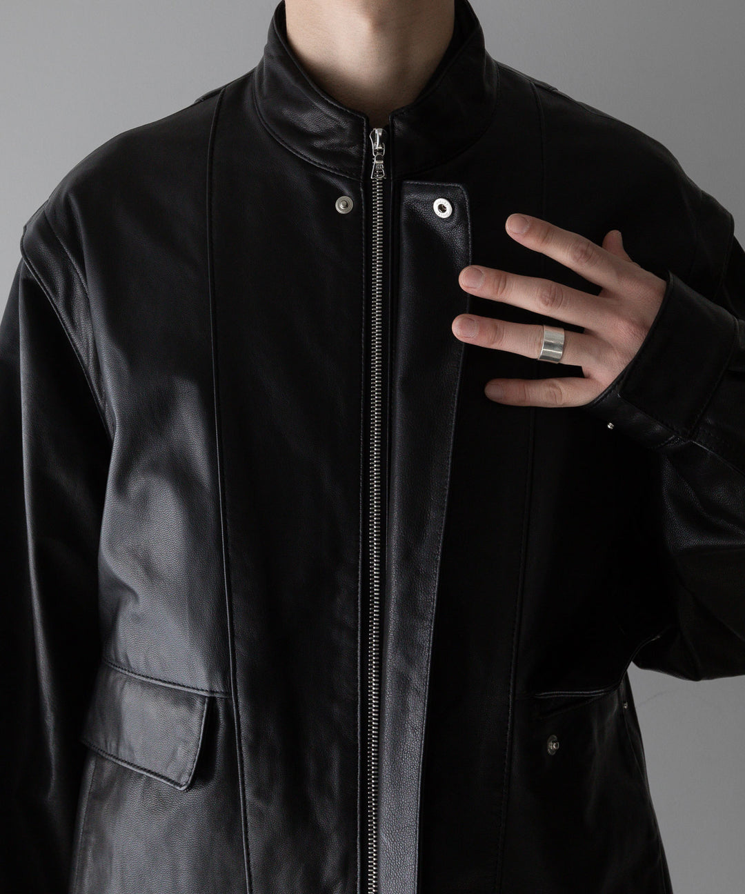 stein(シュタイン)の24SSコレクションDETACHABLE SLEEVES LEATHER BLOUSONのBLACK sessionセッション福岡セレクトショップ 公式通販サイト