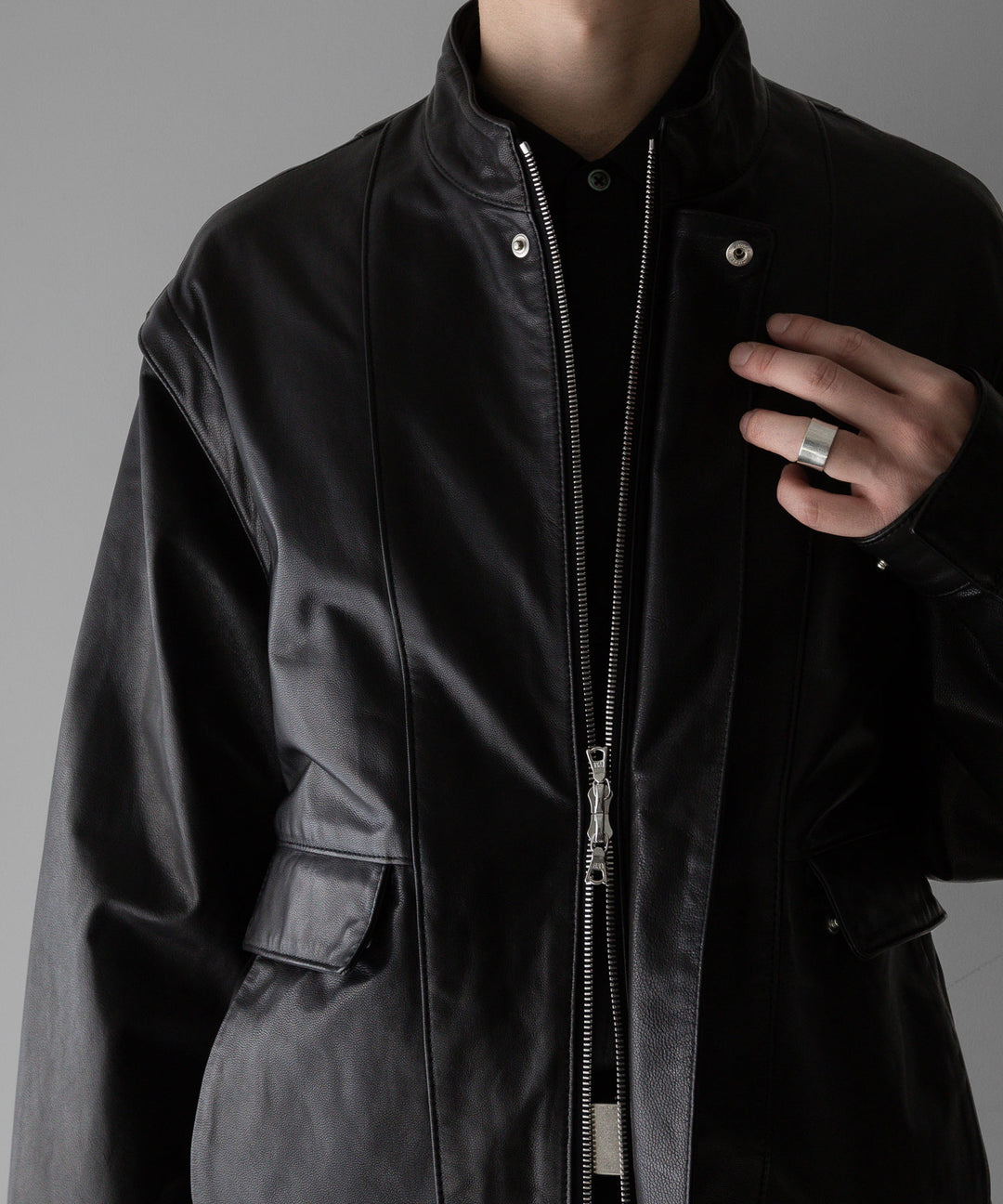 stein(シュタイン)の24SSコレクションDETACHABLE SLEEVES LEATHER BLOUSONのBLACK sessionセッション福岡セレクトショップ 公式通販サイト