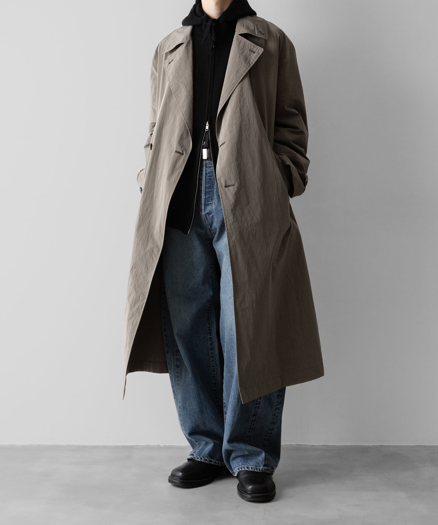 ssstein(シュタイン)のWINDPROOF NYLON DOUBLE BREASTED COAT - TAUPE 公式通販サイトsession福岡セレクトショップ