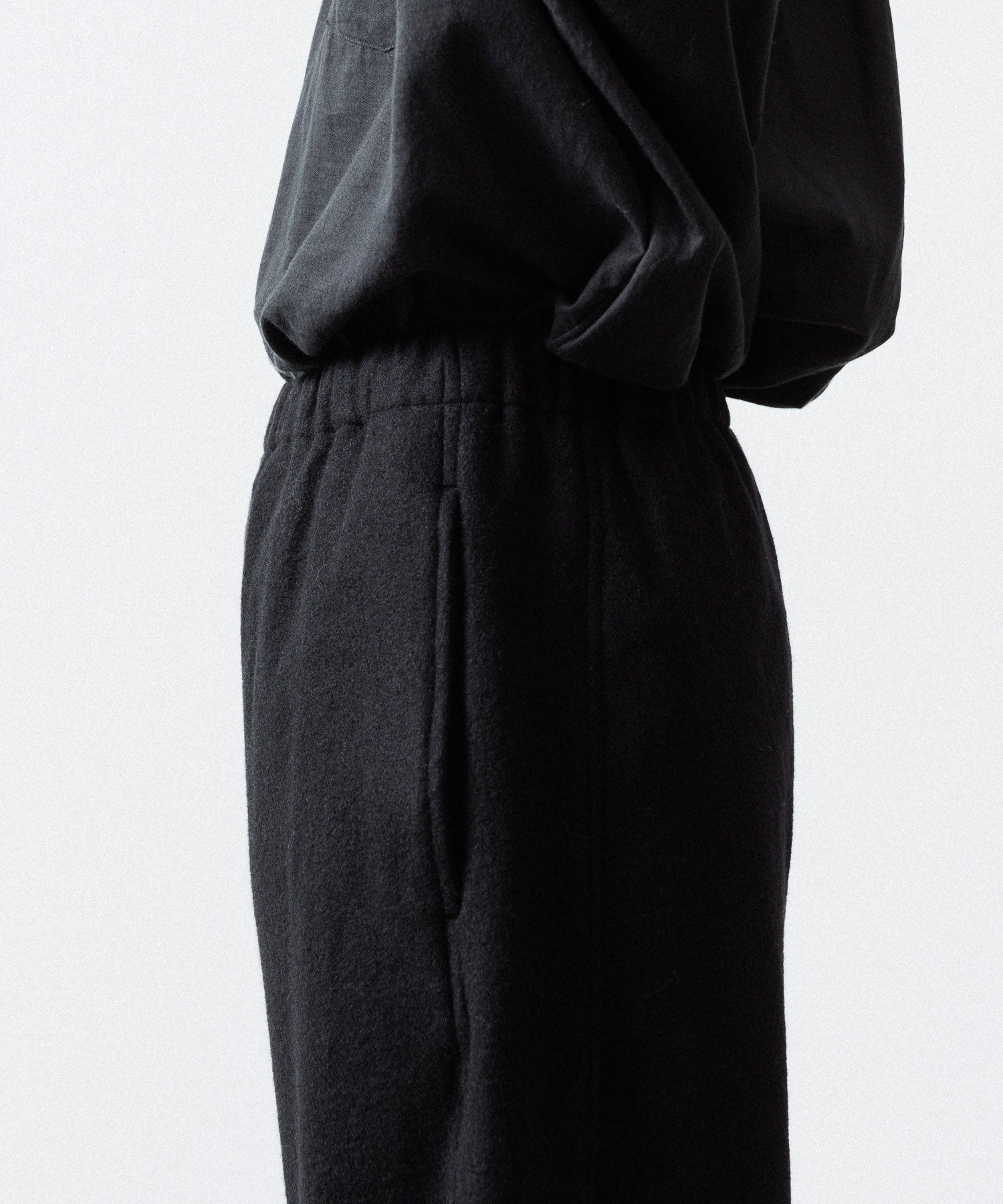 ssstein(シュタイン)のWOOL/CASHMERE FLEECE EASY TWIST TROUSERS - BLACKの公式通販サイトsession福岡セレクトショップ