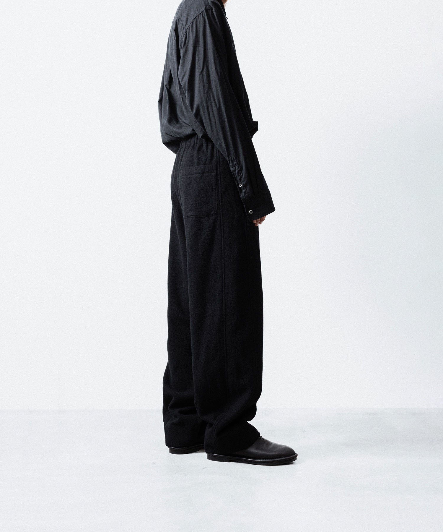 ssstein(シュタイン)のWOOL/CASHMERE FLEECE EASY TWIST TROUSERS - BLACKの公式通販サイトsession福岡セレクトショップ