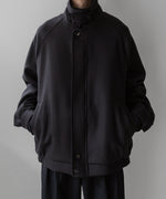 画像をギャラリービューアに読み込む, stein(シュタイン)の23AWコレクションOVERSIZED MELTON HARRINGTON ZIP JACKETのDARK CHARCOAL
