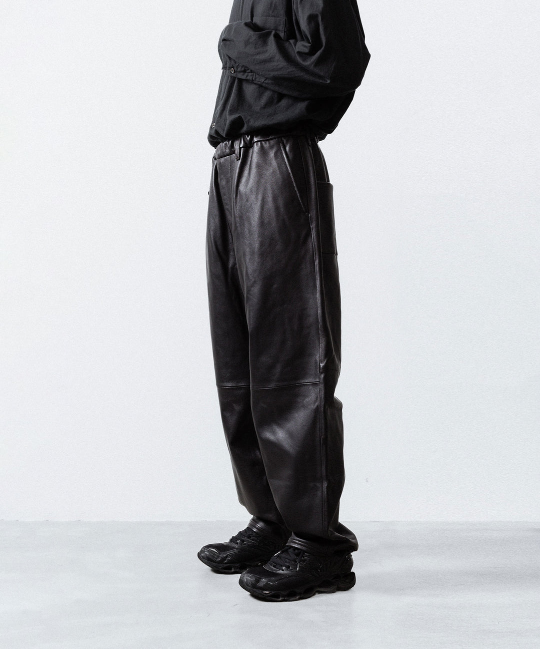 【ssstein】SHEEP LEATHER EASY TROUSERS - GREY BROWN
