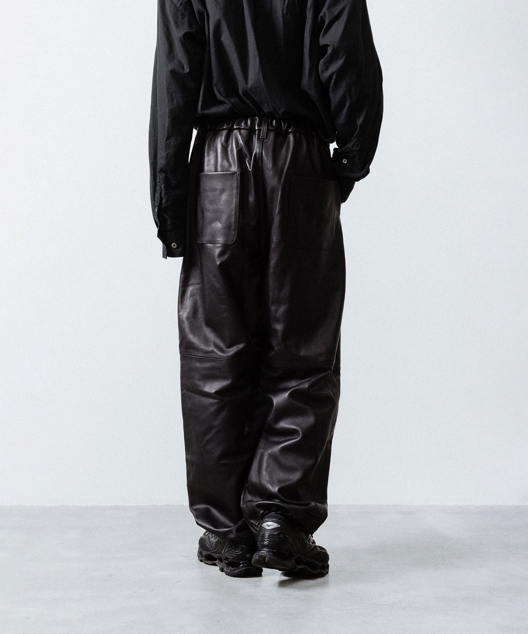 【ssstein】SHEEP LEATHER EASY TROUSERS - GREY BROWN