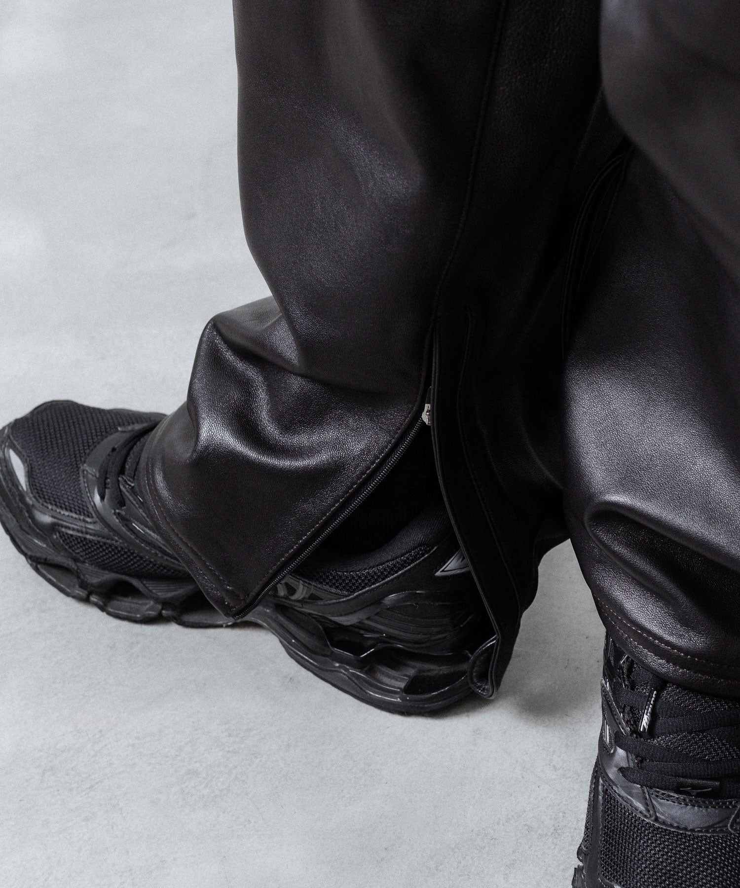 ssstein / シュタイン】SHEEP LEATHER EASY TROUSERS - GREY BROWN
