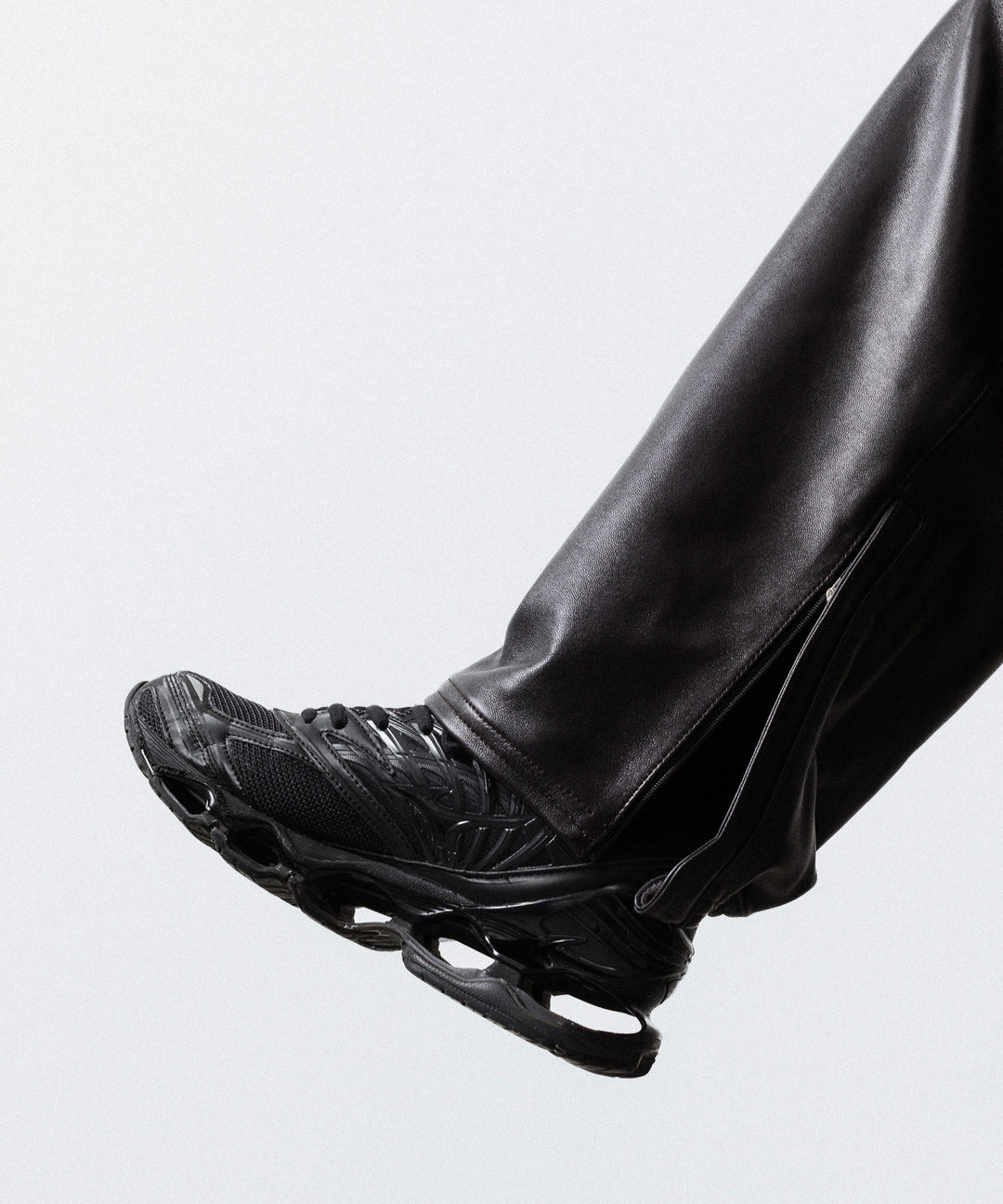 【ssstein】SHEEP LEATHER EASY TROUSERS - GREY BROWN