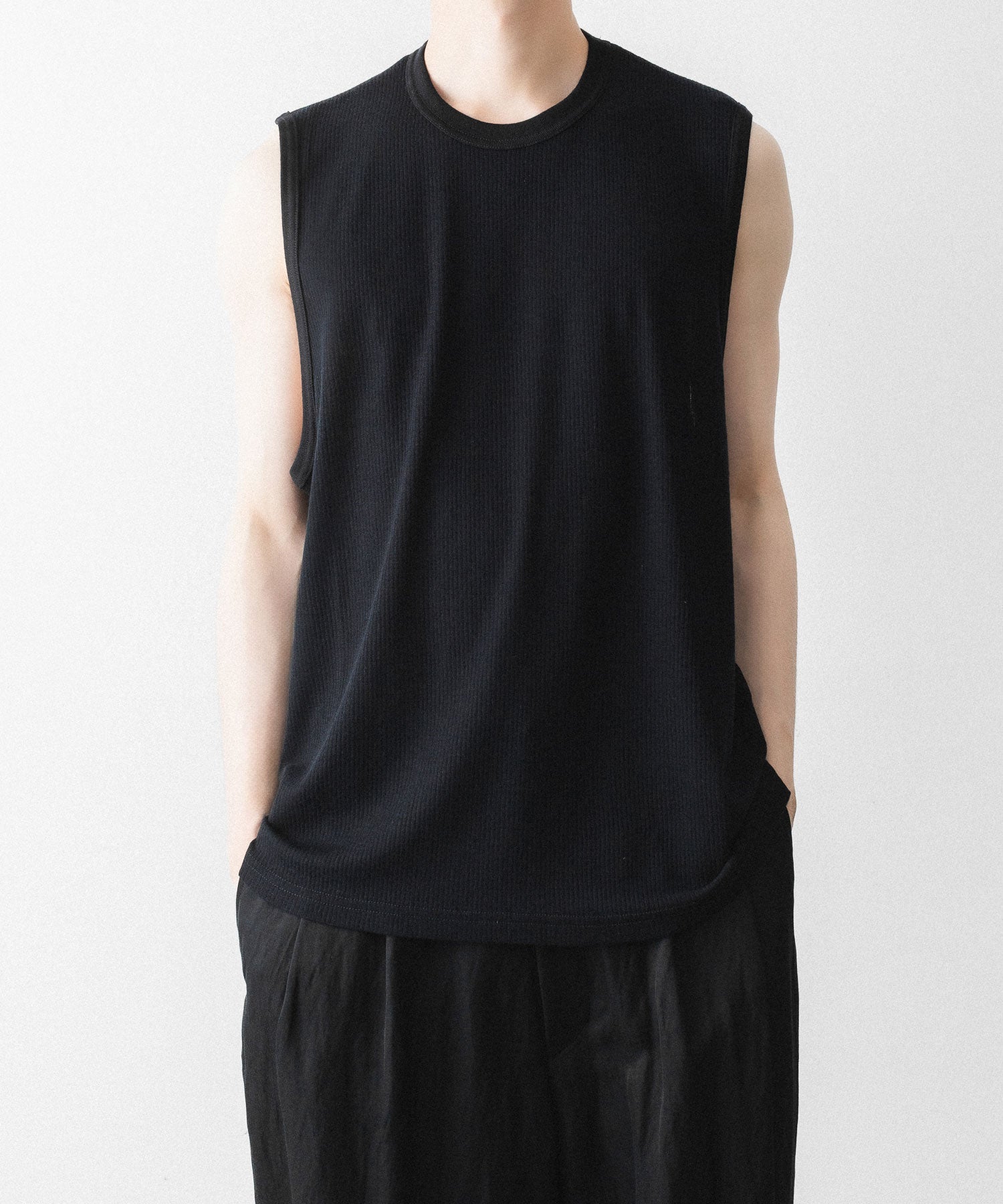 ssstein / シュタイン】FINE WOOL OVERSIZED NO SLEEVE TEE - BLACK
