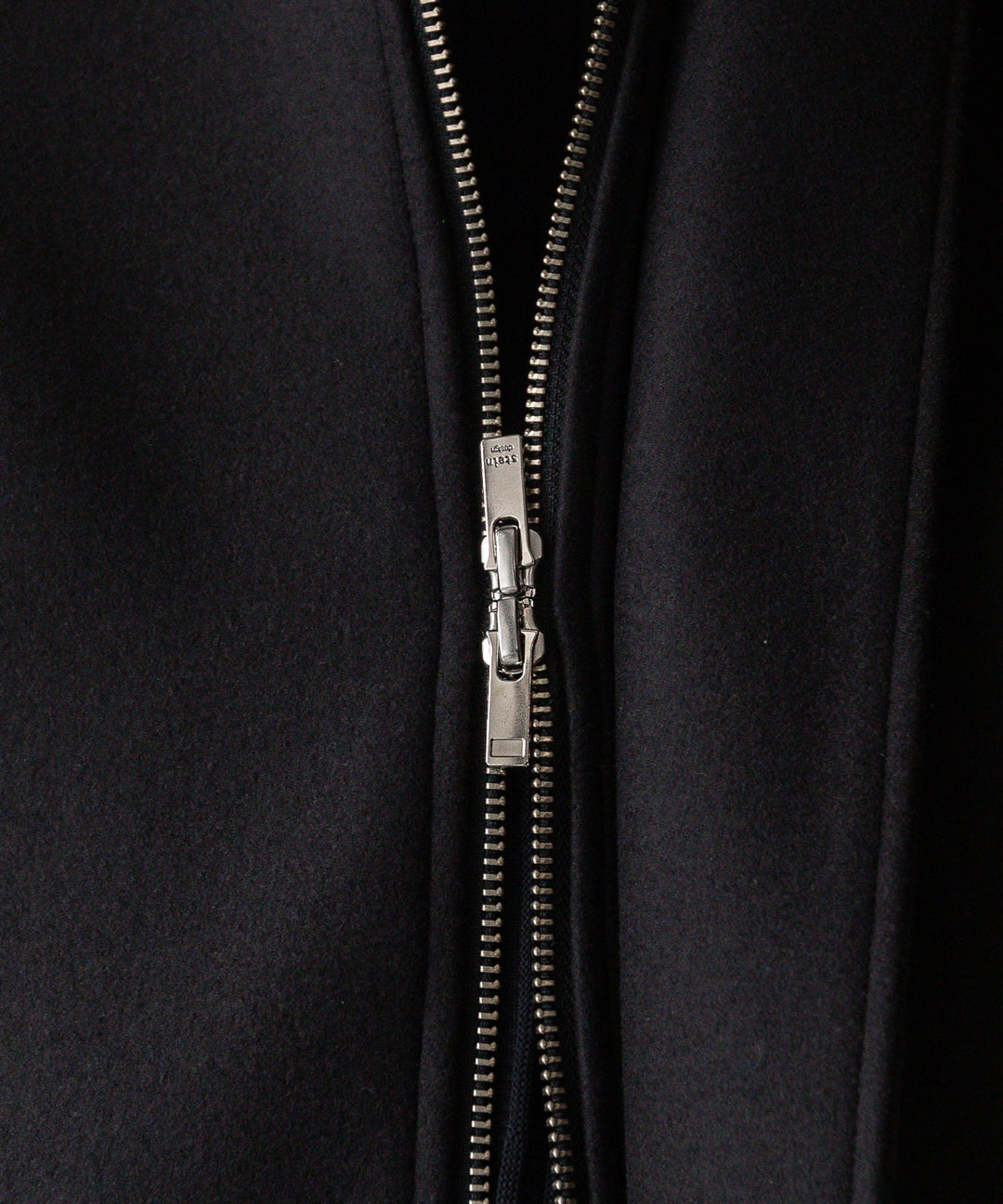 stein(シュタイン)の23AWコレクションOVERSIZED MELTON HARRINGTON ZIP JACKETのDARK CHARCOAL