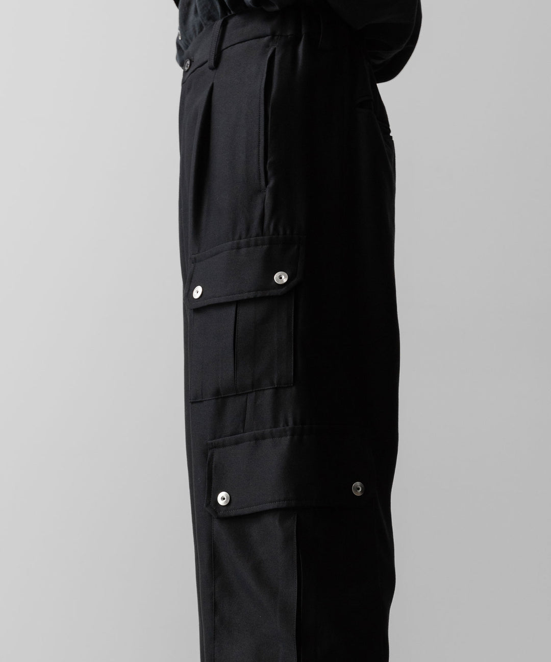 ssstein(シュタイン)のW/R/SI DOUBLE WEAVE CARGO POCKET TROUSERS - BLACKの公式通販サイトsession福岡セレクトショップ