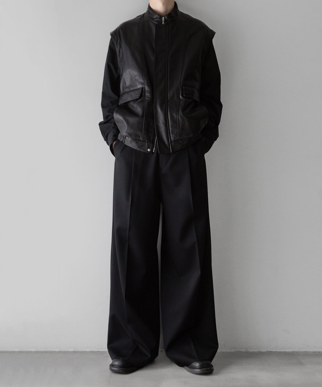 stein(シュタイン)の24SSコレクションDETACHABLE SLEEVES LEATHER BLOUSONのBLACK sessionセッション福岡セレクトショップ 公式通販サイト