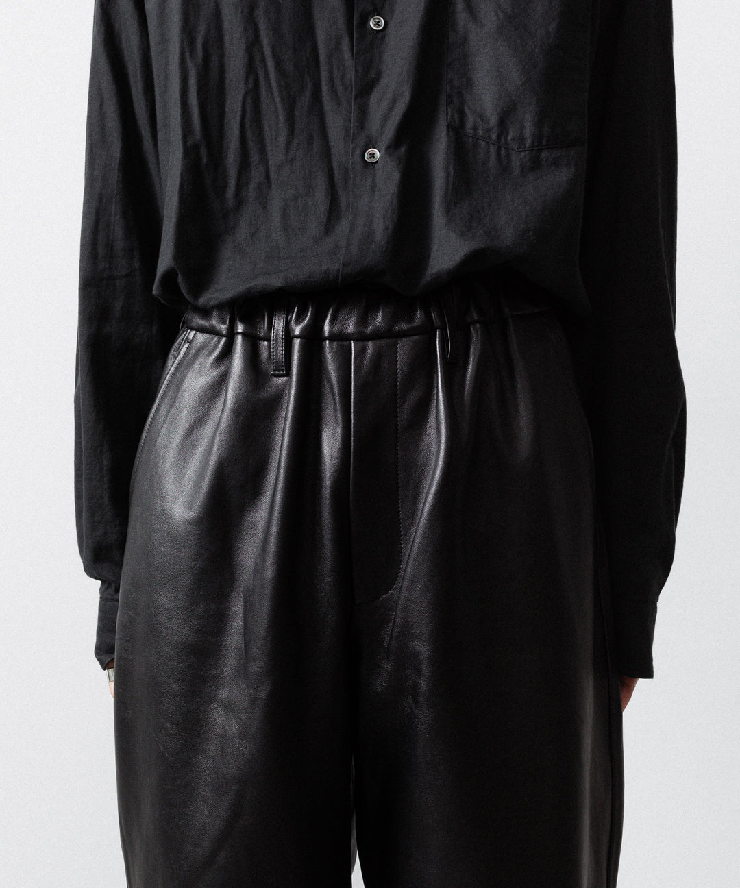 【ssstein】SHEEP LEATHER EASY TROUSERS - BLACK