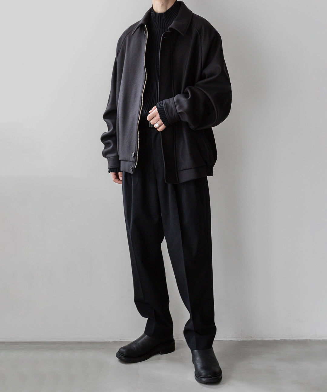 stein(シュタイン)の23AWコレクションOVERSIZED MELTON HARRINGTON ZIP JACKETのDARK CHARCOAL