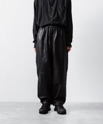 画像をギャラリービューアに読み込む, 【ssstein】SHEEP LEATHER EASY TROUSERS - BLACK
