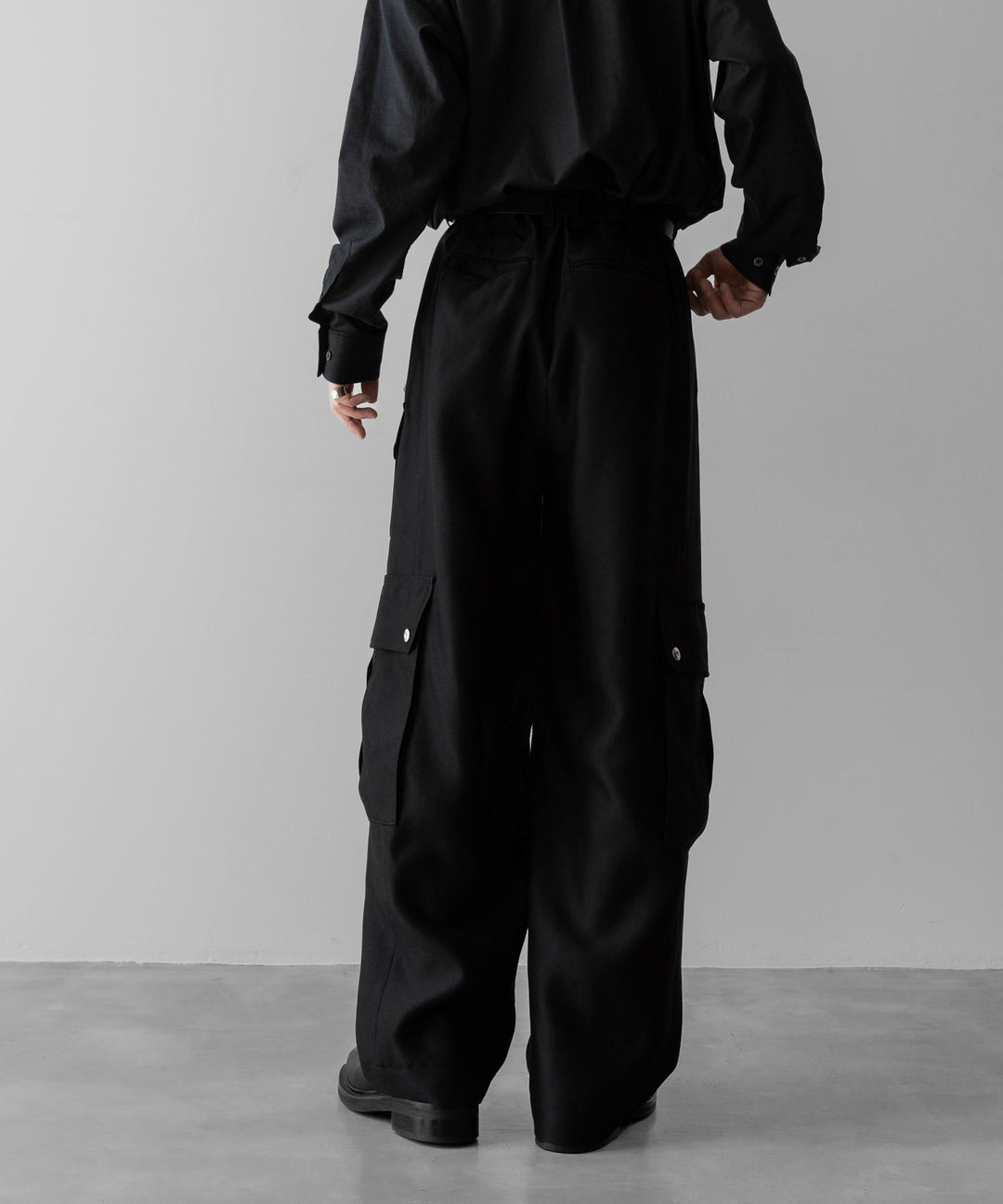 ssstein(シュタイン)のW/R/SI DOUBLE WEAVE CARGO POCKET TROUSERS - BLACKの公式通販サイトsession福岡セレクトショップ