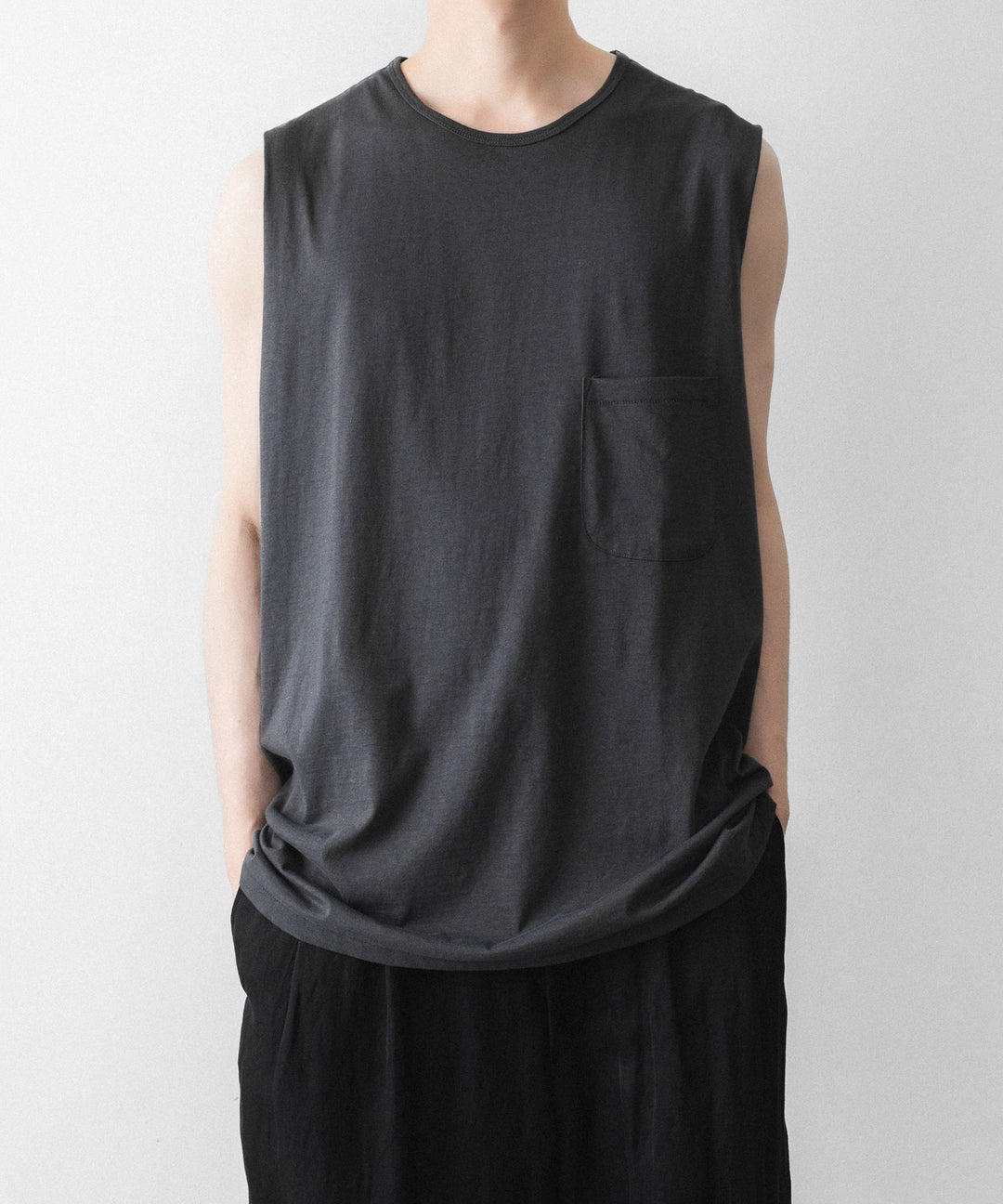 phebus フィーバスのCOTTN JERSEY SLEEVELESS SHIRT CHARCOAL 公式通販サイトsession福岡セレクトショップ
